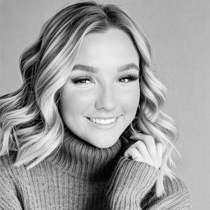 Meet your Posher, Maddie
